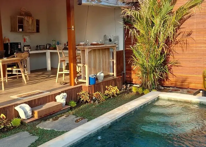 Private Pool Views Work Table Yoga ウブド
