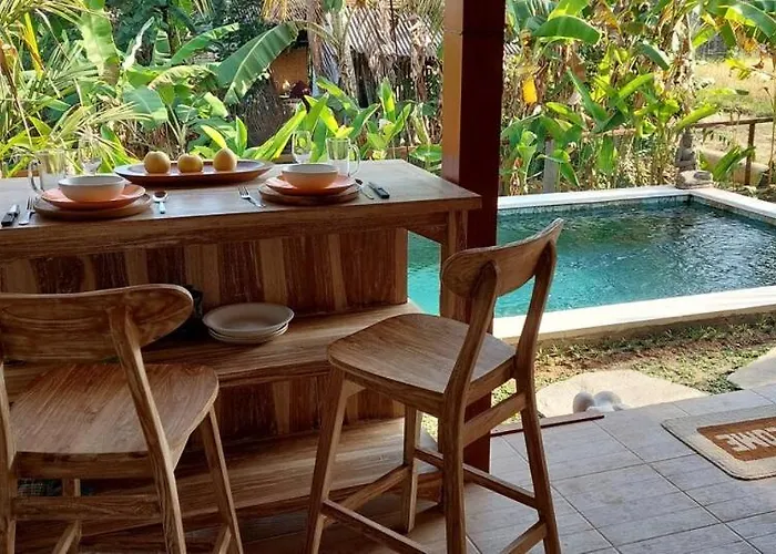 ヴィラ Private Pool Views Work Table Yoga ウブド